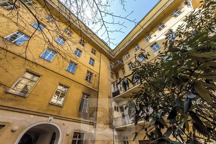 Pronájem bytu 2+kk, Praha - Nové Město, V jirchářích, 47 m2