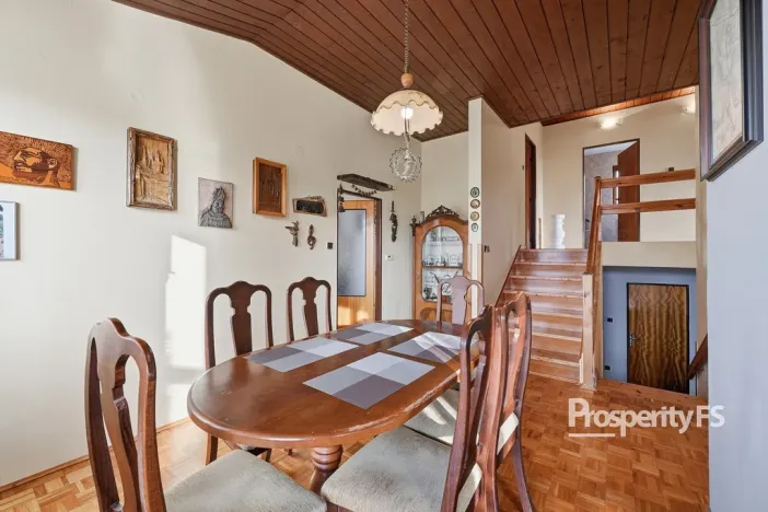 Prodej rodinného domu, Liběšice, 247 m2