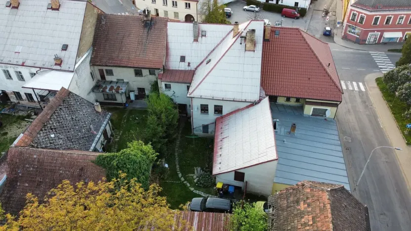 Prodej obchodního prostoru, Mladá Vožice, Husovo náměstí, 264 m2