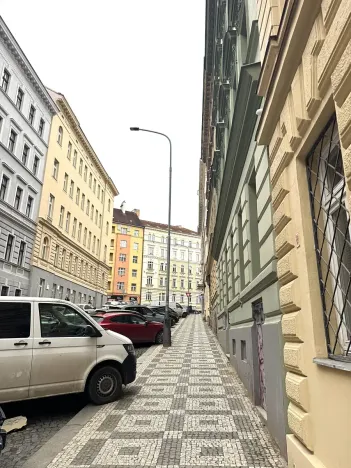 Pronájem bytu 2+kk, Praha - Žižkov, Blahníkova, 51 m2