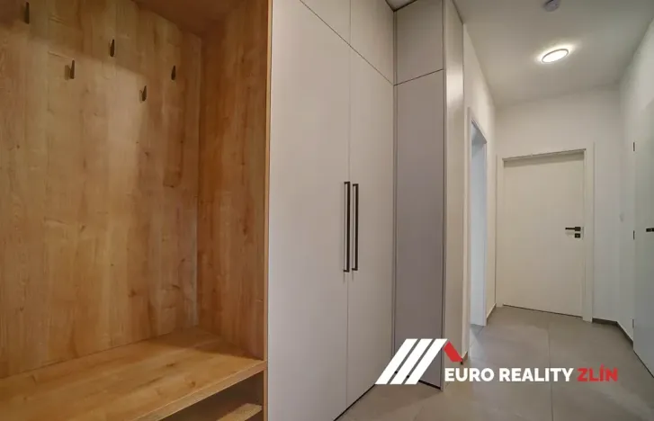 Pronájem bytu 2+kk, Zlín, Ševcovská, 61 m2