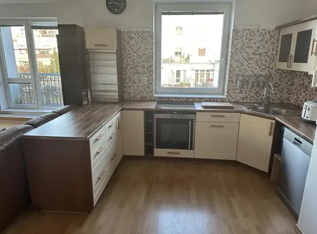 Pronájem bytu 2+kk, Praha - Řeporyje, Dělená, 56 m2