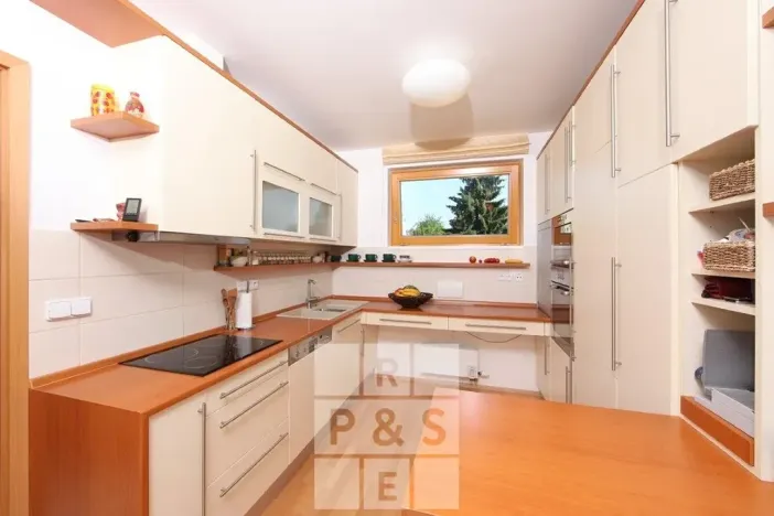 Pronájem bytu 3+kk, Praha - Liboc, Naardenská, 97 m2