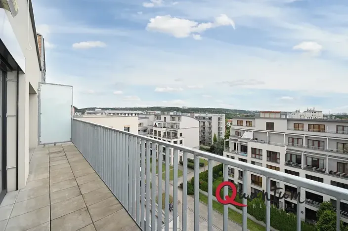 Pronájem bytu 1+kk, Praha - Dejvice, Lindleyova, 59 m2