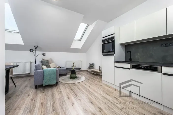 Prodej bytu 2+kk, Praha - Libeň, Pod Labuťkou, 40 m2