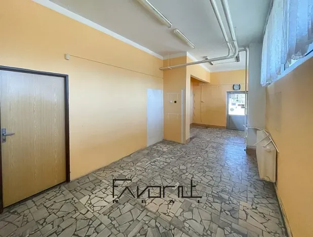 Pronájem obchodního prostoru, Orlová, U Moravy, 30 m2