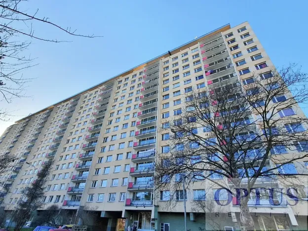 Pronájem bytu 4+1, Praha - Kobylisy, Chabařovická, 97 m2