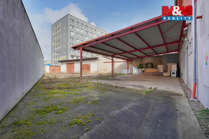 Prodej činžovního domu, Štětí, Mírové nám., 500 m2