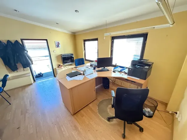 Prodej obchodního prostoru, Praha - Vinoř, Mladoboleslavská, 360 m2