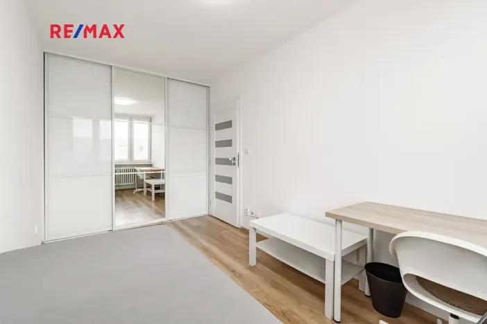 Pronájem bytu 3+kk, Praha - Karlín, Nekvasilova, 55 m2