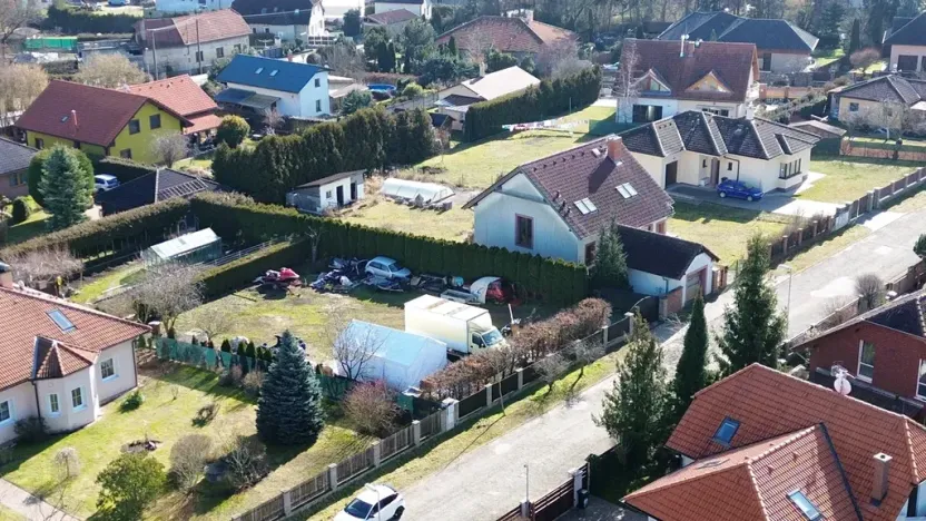 Prodej pozemku pro bydlení, Květnice, Mařinková, 703 m2