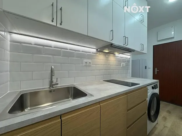 Pronájem bytu 1+1, Praha - Smíchov, Radlická, 28 m2