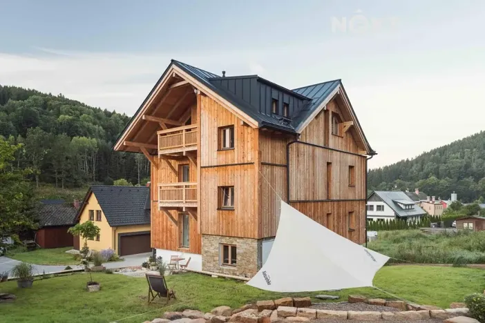 Prodej rodinného domu, Benecko, 342 m2