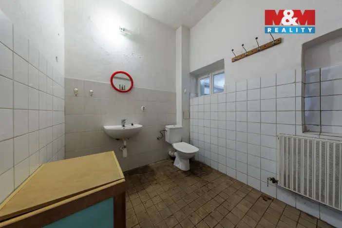 Prodej výrobních prostor, Nejdek, Závodu míru, 2388 m2