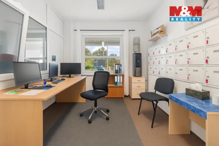 Prodej činžovního domu, Milovice, Topolová, 3337 m2