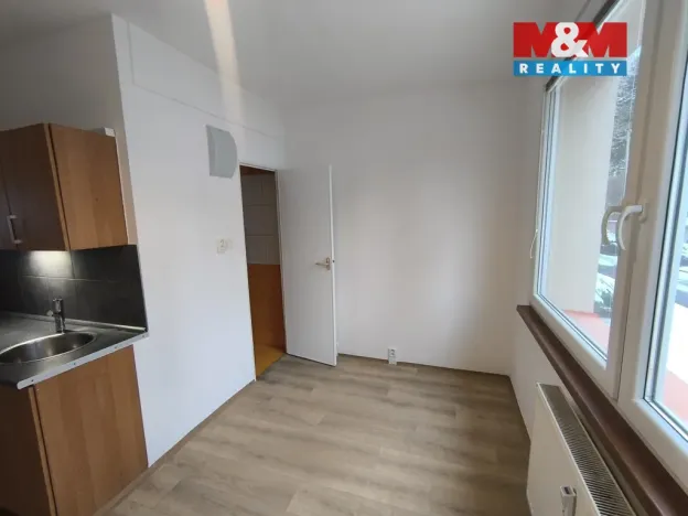 Pronájem bytu 2+1, Ústí nad Labem - Severní Terasa, Rabasova, 62 m2