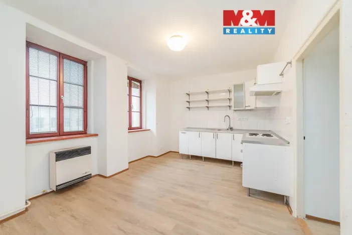 Pronájem bytu 2+1, Náměšť nad Oslavou, Zámek, 61 m2