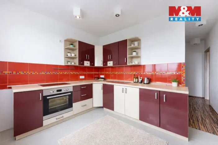 Prodej bytu 2+1, Cheb, Boženy Němcové, 62 m2