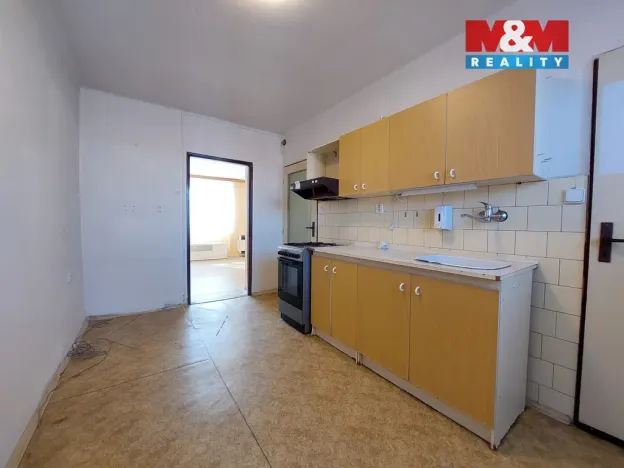 Prodej bytu 1+1, Klášterec nad Ohří - Miřetice u Klášterce nad Ohří, Pražská, 52 m2