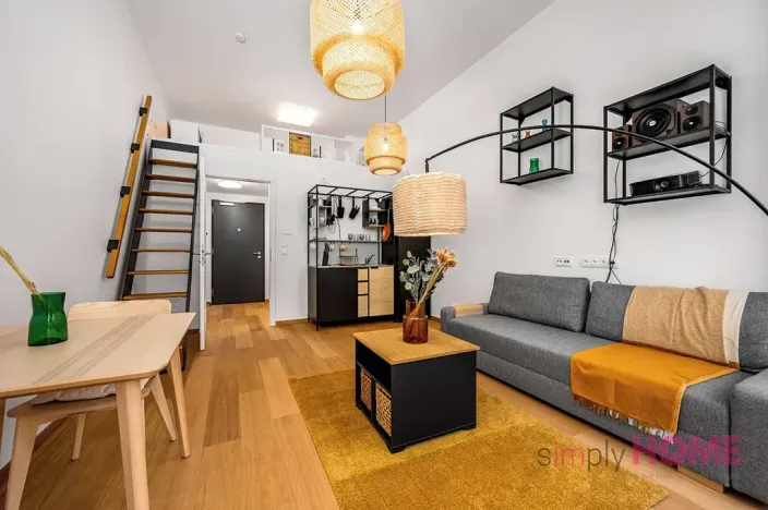 Pronájem bytu 1+kk, Praha - Holešovice, V háji, 37 m2