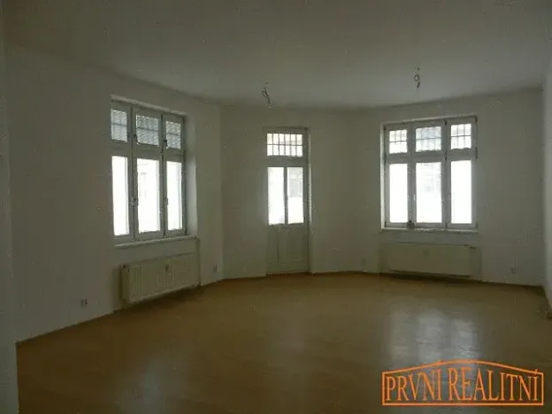 Pronájem kanceláře, Uherský Brod, Kaunicova, 82 m2