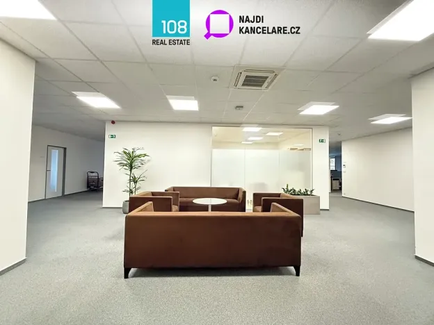 Pronájem kanceláře, Praha - Holešovice, Dělnická, 1326 m2