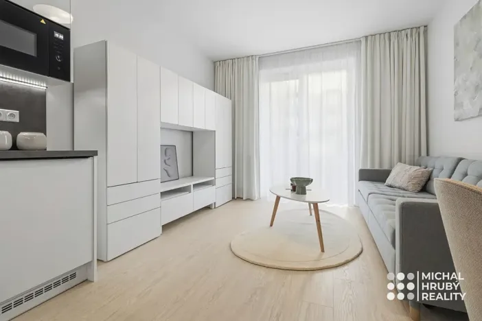 Prodej bytu 1+kk, Ostrava, Výstavní, 27 m2