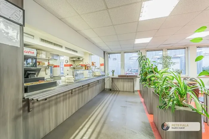 Pronájem kanceláře, Praha - Dolní Chabry, Dopraváků, 258 m2