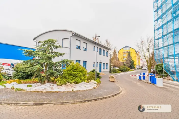 Pronájem kanceláře, Praha - Dolní Chabry, Dopraváků, 240 m2