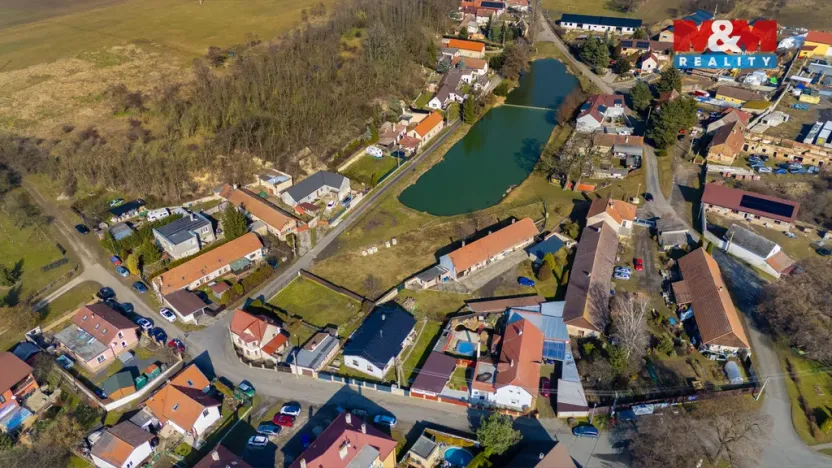 Prodej pozemku pro bydlení, Býkev, 889 m2