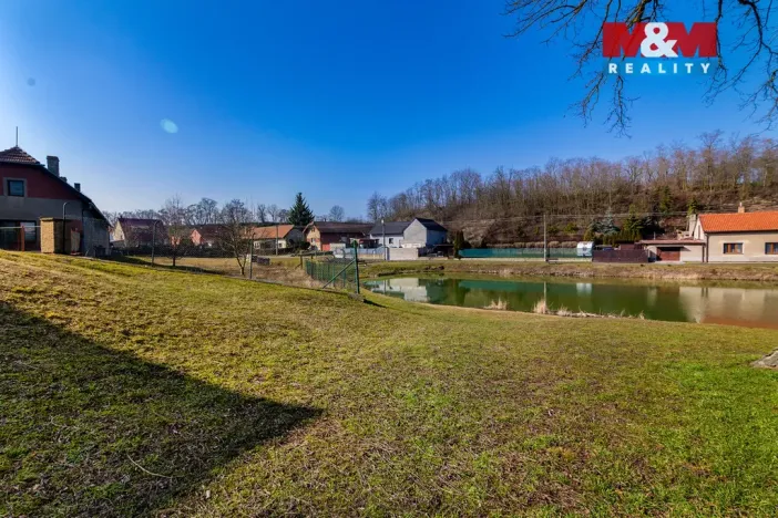 Prodej pozemku pro bydlení, Býkev, 889 m2