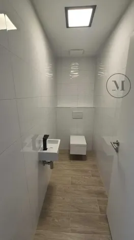 Pronájem bytu 2+kk, České Budějovice, Branišovská, 57 m2