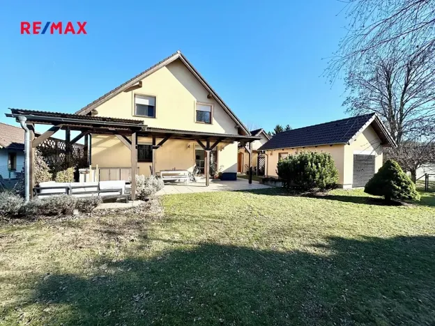 Prodej rodinného domu, Dolní Rychnov, U Hřiště, 200 m2