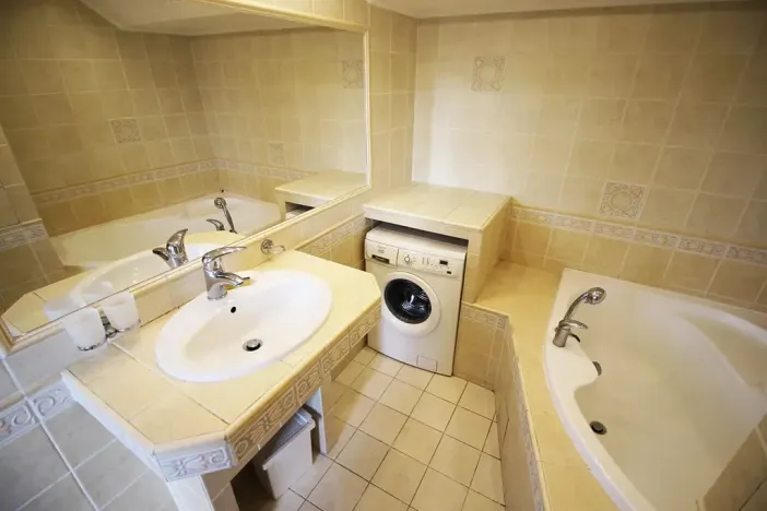 Pronájem bytu 1+kk, Teplice, Alejní, 31 m2