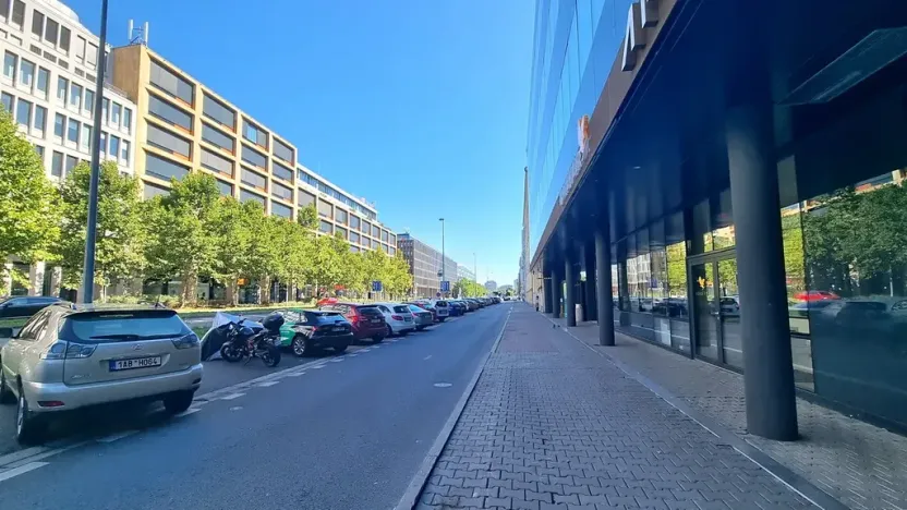 Pronájem obchodního prostoru, Praha, 165 m2