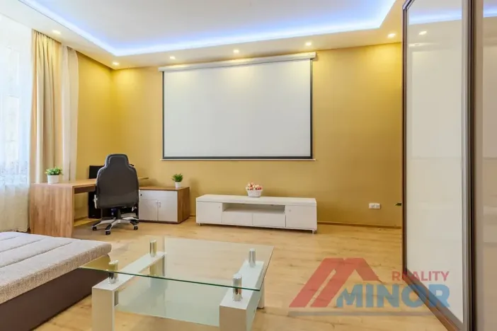 Prodej bytu 3+1, Slaný, Ouvalova, 94 m2