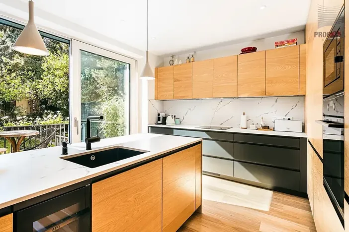 Prodej kanceláře, Brno, Obecní, 287 m2