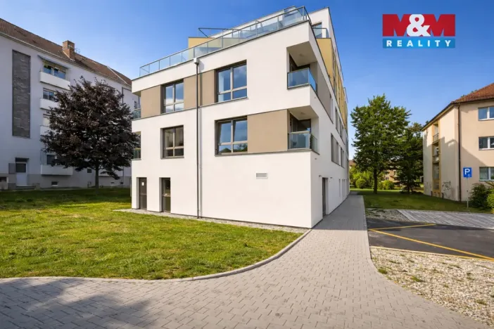 Pronájem bytu 2+kk, České Budějovice - České Budějovice 3, Hálkova, 38 m2