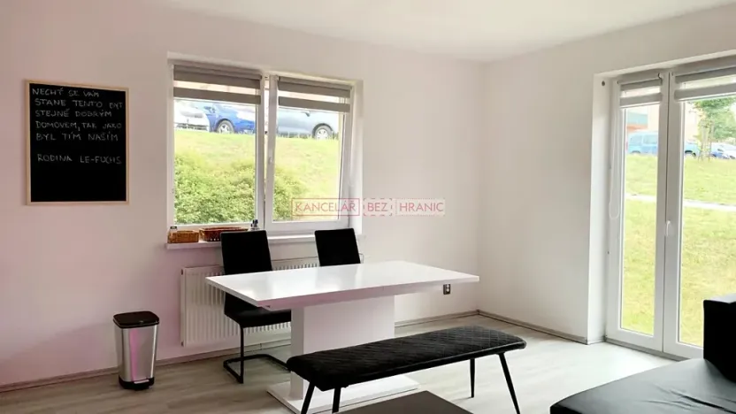 Pronájem bytu 2+kk, Tlučná, Pod Školkou, 69 m2