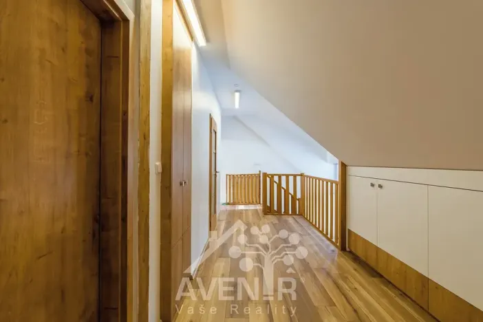 Prodej rodinného domu, Josefův Důl, 200 m2