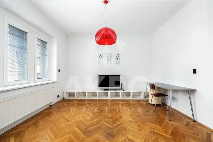 Pronájem bytu 1+1, Praha - Břevnov, Za Strahovem, 45 m2