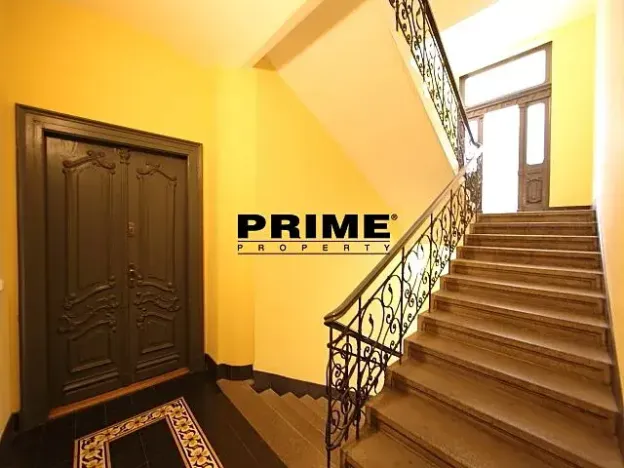 Pronájem bytu 3+1, Praha - Nové Město, Odborů, 87 m2