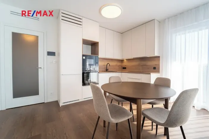 Pronájem bytu 2+kk, Praha - Stodůlky, Hábova, 68 m2