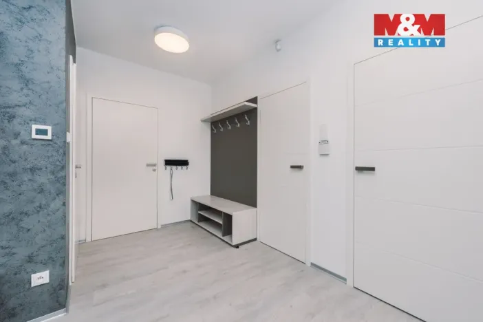 Pronájem bytu 2+kk, Pardubice - Zelené Předměstí, Na Hrádku, 68 m2