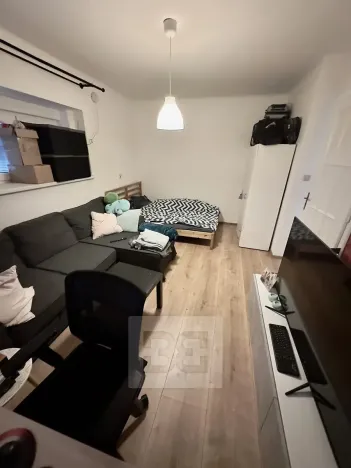 Pronájem bytu 1+1, Praha - Libeň, Na úbočí, 36 m2