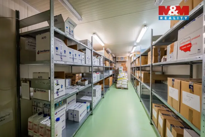 Pronájem výrobních prostor, Žďár, 1089 m2