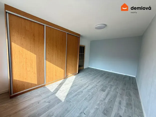 Pronájem bytu 1+1, Ostrava, Cholevova, 38 m2