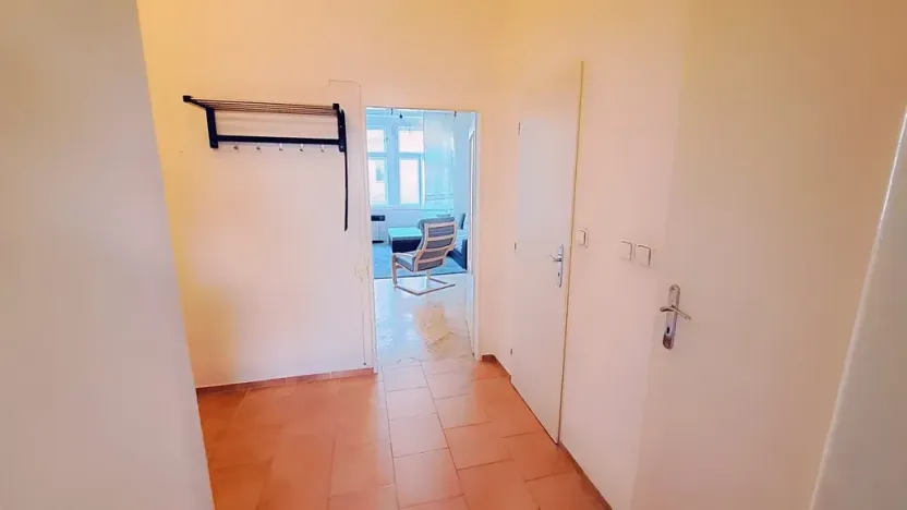 Pronájem bytu 2+1, Praha - Vinohrady, Sarajevská, 71 m2