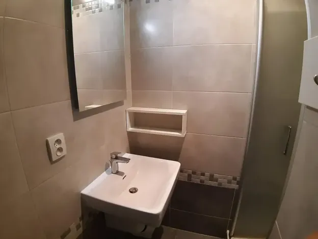 Pronájem bytu 1+kk, Praha - Smíchov, Zborovská, 35 m2