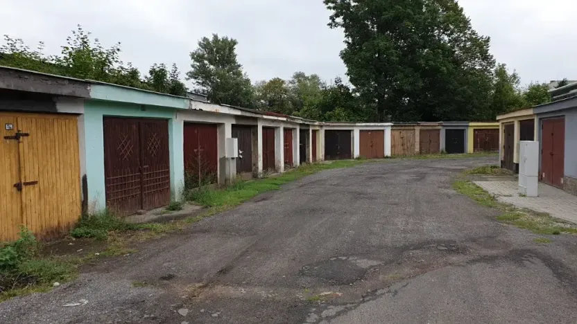 Pronájem garáže, Teplice, Smetanova, 20 m2